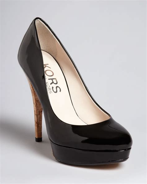 michael kors schuhe damen pumps|Michael Kors high heels.